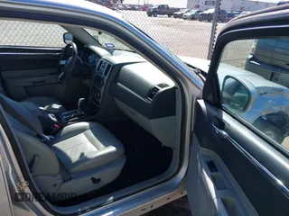 2006 Chrysler 300 Touring with VIN 2C3KA53G86H111027, listed as a IAAI auction lot 41870312 with 59,870 mi miles. Bid and sale history available at carsss.com. Image 5.