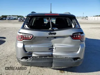 2019 Jeep Compass Latitude with VIN 3C4NJCBB1KT782396, listed as a Copart auction lot 48022595 with 75,790 mi miles and Salvage title. Bid and sale history available at DreamBid. Image 6.