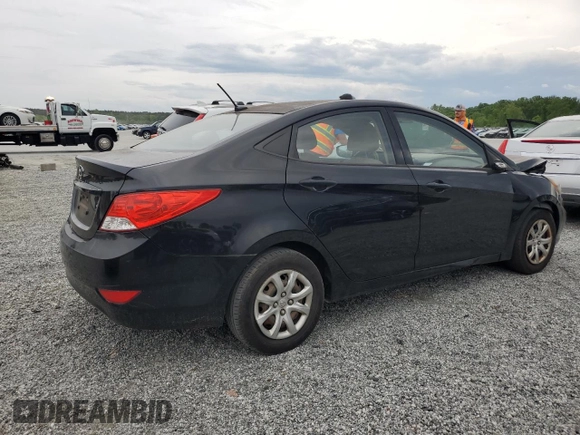 2012 Hyundai Accent GLS z VIN KMHCT4AEXCU041024, wystawiony jako Copart lot #54057455 z przebiegiem 219 530 mil mil oraz Szkody całkowita. Historia ofert i sprzedaży dostępna na DreamBid. Obrazek 3.