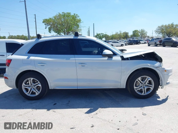 2019 Audi Q5 Premium with VIN WA1ANAFY3K2127433, listed as a IAAI auction lot 41786698 with 49,881 mi miles. Bid and sale history available at carsss.com. Image 14.