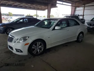 2011 Mercedes-Benz E 350 Luxury with VIN WDDHF2EB4BA498424, listed as a Copart auction lot 49117145 with 219,517 mi miles and Salvage title. Bid and sale history available at DreamBid. Image 1.