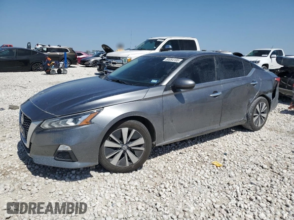 2022 Nissan Altima SV z VIN 1N4BL4DV9NN370506, wystawiony jako Copart lot #50054185 z przebiegiem 67 138 mil mil oraz Szkoda całkowita • Salvage title. Historia ofert i sprzedaży dostępna na DreamBid. Obrazek 1.