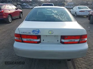 2001 Lexus ES 300 с VIN JT8BF28G610332982, выставлен на аукционе IAAI как лот 42351523 с пробегом 366 398 миль миль и . История ставок и продаж доступна на DreamBid. Изображение 16.