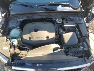 2021 Volvo XC40 Momentum with VIN YV4162UK3M2456124, listed as a Copart auction lot 41666365 with 20,542 mi miles and Salvage Title. Bid and sale history available at carsss.com. Image 12.