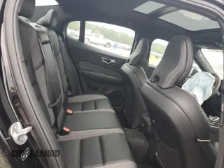 2024 Volvo S60 Plus Black Edition z VIN 7JRL12FH1RG314720, wystawiony jako Copart lot #56657575 z przebiegiem Nie podano mil oraz Szkody całkowita. Historia ofert i sprzedaży dostępna na DreamBid. Obrazek 10.