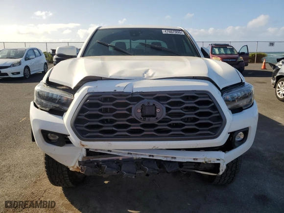 2020 Toyota Tacoma 4WD SR5 with VIN 3TMCZ5AN1LM320696, listed as a Copart auction lot 47607955 with 28,957 mi miles and Clean Title. Bid and sale history available at carsss.com. Image 5.