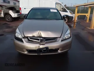 2003 Honda Accord EX z VIN 1HGCM66503A052221, wystawiony jako IAAI lot #41699132 z przebiegiem 132 623 mil mil oraz . Historia ofert i sprzedaży dostępna na DreamBid. Obrazek 12.