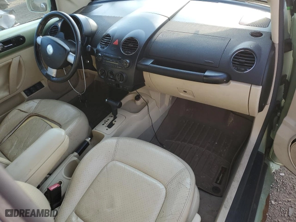 2007 Volkswagen New Beetle Convertible with VIN 3VWSF31Y67M400355, listed as a Copart auction lot 68528444 with 221487 miles and Clean Title. Bid and sale history available at carsss.com. Image 8.