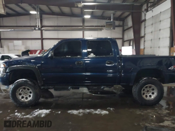 2006 GMC Sierra 1500 SLT with VIN 2GTEK13T461221013, listed as a IAAI auction lot 41610449 with Not Provided miles and . Bid and sale history available at carsss.com. Image 14.
