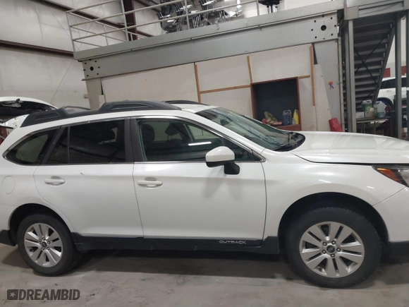 2018 Subaru Outback Premium with VIN 4S4BSACC4J3202317, listed as a IAAI auction lot 41140550 with 97,059 mi miles. Bid and sale history available at carsss.com. Image 14.