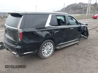 2024 Cadillac Escalade Luxury z VIN 1GYS4AKLXRR116951, wystawiony jako IAAI lot #42007285 z przebiegiem 46 101 mil mil oraz . Historia ofert i sprzedaży dostępna na DreamBid. Obrazek 4.