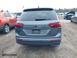 2024 Volkswagen Tiguan S with VIN 3VVRB7AXXRM043374, listed as a IAAI auction lot 41719157 with 21,637 mi miles. Bid and sale history available at carsss.com. Image 17.