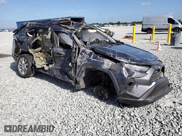 2020 Toyota RAV4 XLE Premium with VIN 2T3C1RFV4LW093137, listed as a Copart auction lot 51232465 with 0 mi miles and Non Repairable. Bid and sale history available at carsss.com. Image 4.