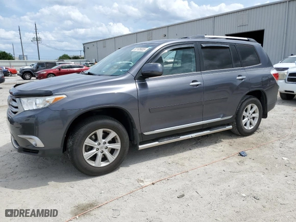 2013 Toyota Highlander with VIN 5TDZK3EH6DS133706, listed as a Copart auction lot 52105655 with 51,879 mi miles and Salvage Title. Bid and sale history available at carsss.com. Image 1.