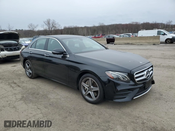 2019 Mercedes-Benz E 300 z VIN WDDZF4KBXKA673571, wystawiony jako Copart lot #52425625 z przebiegiem 32 605 mil mil oraz Szkoda całkowita • Salvage title. Historia ofert i sprzedaży dostępna na DreamBid. Obrazek 4.