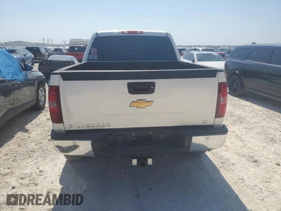 2013 Chevrolet Silverado 1500 LT with VIN 3GCPCSE04DG203551, listed as a Copart auction lot 80787474 with 211,558 mi miles and Salvage Title. Bid and sale history available at DreamBid. Image 6.