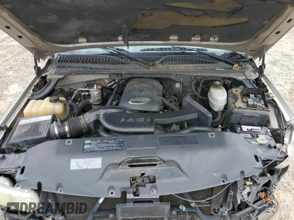 2004 Chevrolet Tahoe LT with VIN 1GNEC13Z64R300485, listed as a Copart auction lot 58387885 with Not provided miles and Salvage title. Bid and sale history available at DreamBid. Image 12.