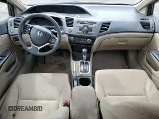 2012 Honda Civic LX z VIN 19XFB2F55CE109410, wystawiony jako Copart lot #74462994 z przebiegiem Nie podano mil oraz Szkoda całkowita • Salvage title. Historia ofert i sprzedaży dostępna na DreamBid. Obrazek 8.