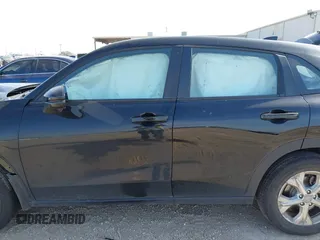 2024 Honda HR-V LX with VIN 3CZRZ1H38RM735170, listed as a IAAI auction lot 41735728 with 16,438 mi miles. Bid and sale history available at carsss.com. Image 15.