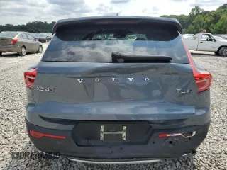 2020 Volvo XC40 Inscription with VIN YV4162UL2L2268301, listed as a Copart auction lot 68509984 with 85,758 mi miles and Salvage Title. Bid and sale history available at DreamBid. Image 6.