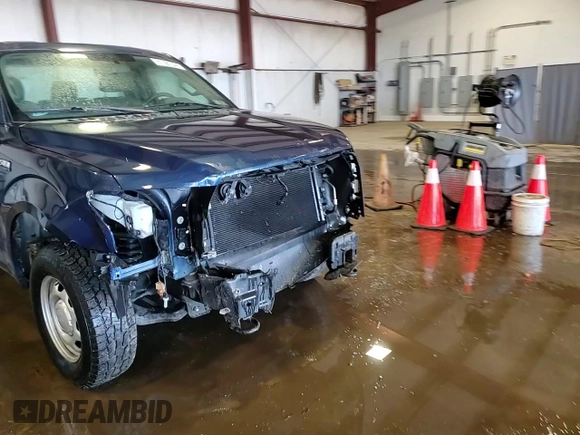 2016 Ford F-150 XL z VIN 1FTMF1E80GKD40557, wystawiony jako Copart lot #61587045 z przebiegiem 109 882 mil mil oraz Szkoda całkowita • Salvage title. Historia ofert i sprzedaży dostępna na DreamBid. Obrazek 14.