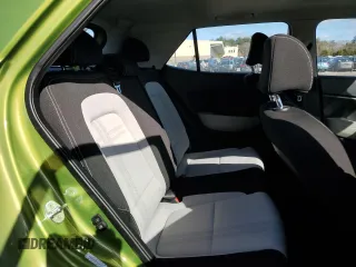 2022 Hyundai Venue SEL with VIN KMHRC8A39NU166129, listed as a Copart auction lot 49992155 with 29,775 mi miles and Salvage Title. Bid and sale history available at DreamBid. Image 10.