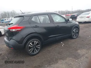 2019 Nissan Kicks S with VIN 3N1CP5CU6KL527179, listed as a IAAI auction lot 41479057 with 97,895 mi miles. Bid and sale history available at carsss.com. Image 4.