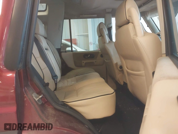2003 Land Rover Discovery with VIN SALTY16443A784504, listed as a IAAI auction lot 41713935 with 122,191 mi miles and . Bid and sale history available at DreamBid. Image 8.
