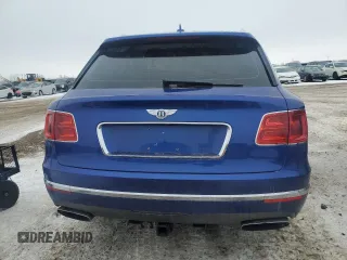 2017 Bentley Bentayga W12 z VIN SJAAC2ZV2HC014080, wystawiony jako Copart lot #44806115 z przebiegiem 63 077 mil mil oraz Szkody całkowita. Historia ofert i sprzedaży dostępna na DreamBid. Obrazek 6.