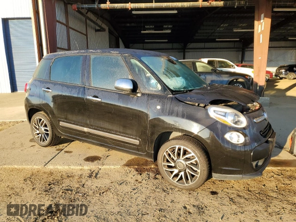2014 FIAT 500L Lounge with VIN ZFBCFACH9EZ006050, listed as a Copart auction lot 83713724 with 144,849 mi miles and Salvage Title. Bid and sale history available at carsss.com. Image 4.