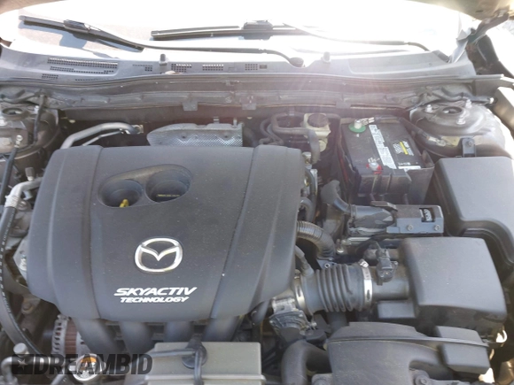 2017 Mazda 3 Grand Touring z VIN 3MZBN1M39HM127811, wystawiony jako IAAI lot #42060315 z przebiegiem Nie podano mil oraz . Historia ofert i sprzedaży dostępna na DreamBid. Obrazek 10.