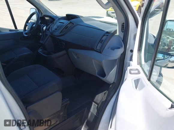 2018 Ford Transit Cargo with VIN 1FTBW3XGXJKB34600, listed as a IAAI auction lot 42017817 with 116,399 mi miles. Bid and sale history available at carsss.com. Image 5.