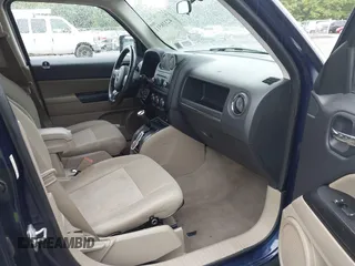 2014 Jeep Patriot Latitude with VIN 1C4NJRFB3ED661196, listed as a IAAI auction lot 42338511 with 101,686 mi miles and . Bid and sale history available at DreamBid. Image 5.