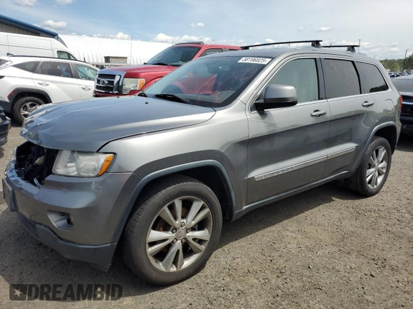2013 Jeep Grand Cherokee Laredo с VIN 1C4RJFAG1DC549584, выставлен на аукционе Copart как лот 58196825 с пробегом 134 644 миль миль и Чистый • Clean title. История ставок и продаж доступна на DreamBid. Изображение 1.
