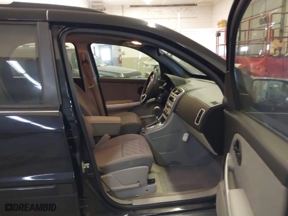 2008 Chevrolet Equinox LS with VIN 2CNDL13F386060609, listed as a IAAI auction lot 41402196 with 86,779 mi miles. Bid and sale history available at carsss.com. Image 5.