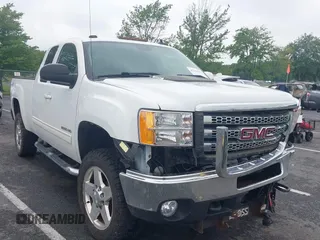 2013 GMC Sierra 2500HD SLT with VIN 1GT221CG2DZ259978, listed as a IAAI auction lot 42334641 with 107,194 mi miles and . Bid and sale history available at DreamBid. Image 1.