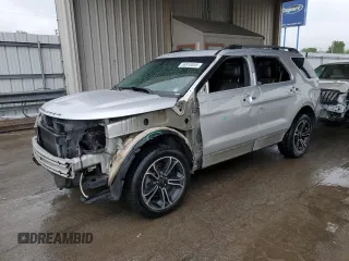 2014 Ford Explorer Sport z VIN 1FM5K8GTXEGA13105, wystawiony jako Copart lot #56916645 z przebiegiem 165 814 mil mil oraz Szkoda całkowita • Salvage title. Historia ofert i sprzedaży dostępna na DreamBid. Obrazek 1.
