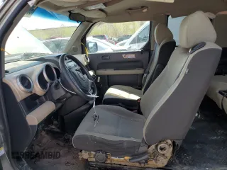 2007 Honda Element EX with VIN 5J6YH27727L004385, listed as a Copart auction lot 71957584 with 262,415 mi miles and Non Repairable. Bid and sale history available at DreamBid. Image 7.