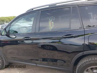 2025 Honda Passport TrailSport с VIN 5FNYF8H65SB006177, выставлен на аукционе IAAI как лот 42273695 с пробегом 1 989 миль миль и . История ставок и продаж доступна на DreamBid. Изображение 14.