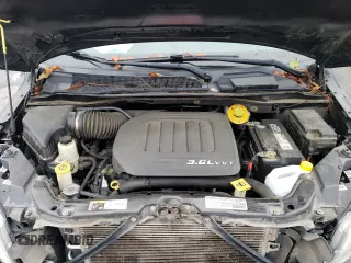 2014 Volkswagen Routan SE z VIN 2C4RVABG1ER134621, wystawiony jako Copart lot #61339414 z przebiegiem 153 364 mil mil oraz Szkoda całkowita • Salvage title. Historia ofert i sprzedaży dostępna na DreamBid. Obrazek 13.