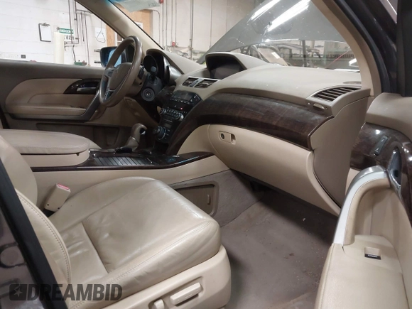 2010 Acura MDX Technology Pkg with VIN 2HNYD2H6XAH515333, listed as a IAAI auction lot 41834679 with 128,224 mi miles. Bid and sale history available at carsss.com. Image 5.