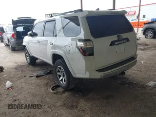 2019 Toyota 4Runner SR5 с VIN JTEBU5JR1K5712476, выставлен на аукционе IAAI как лот 41910180 с пробегом 115 738 миль миль и . История ставок и продаж доступна на DreamBid. Изображение 3.