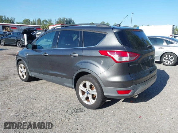 2016 Ford Escape SE with VIN 1FMCU9GX3GUB78749, listed as a IAAI auction lot 42030262 with 93,365 mi miles. Bid and sale history available at carsss.com. Image 3.