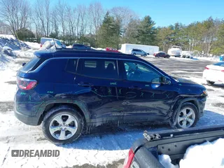 2021 Jeep Compass Altitude z VIN 3C4NJDBB0MT552101, wystawiony jako IAAI lot #41578726 z przebiegiem 49 684 mil mil oraz . Historia ofert i sprzedaży dostępna na DreamBid. Obrazek 13.
