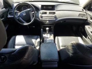 2011 Honda Accord Sdn SE with VIN 1HGCP2F63BA137481, listed as a Copart auction lot 50040065 with 117,885 mi miles and Salvage Title. Bid and sale history available at carsss.com. Image 8.