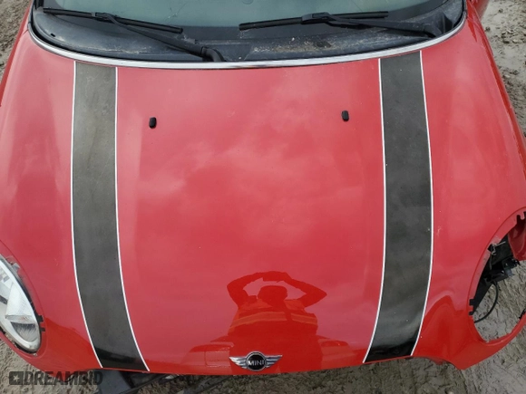 2012 MINI Cooper Convertible with VIN WMWZN3C56CT135341, listed as a Copart auction lot 48611575 with 0 mi miles and Salvage Title. Bid and sale history available at carsss.com. Image 12.