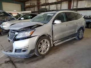 2015 Chevrolet Traverse LT z VIN 1GNKRGKD4FJ215429, wystawiony jako Copart lot #42631805 z przebiegiem 153 871 mil mil oraz Szkoda całkowita • Salvage title. Historia ofert i sprzedaży dostępna na DreamBid. Obrazek 1.