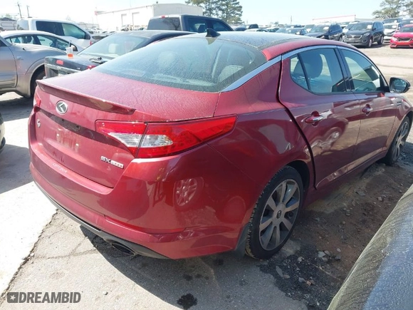 2013 Kia Optima SX w/Limited Pkg with VIN 5XXGR4A66DG137530, listed as a IAAI auction lot 41940486 with 124,605 mi miles. Bid and sale history available at carsss.com. Image 4.