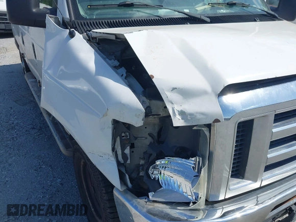 2009 Ford Econoline Cargo with VIN 1FTNE24W99DA45347, listed as a IAAI auction lot 42068121 with 301,292 mi miles. Bid and sale history available at carsss.com. Image 6.