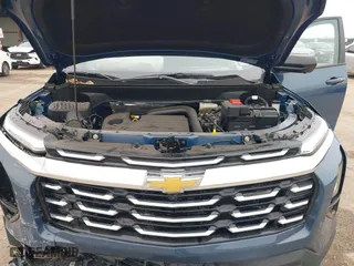 2025 Chevrolet Equinox FWD LT with VIN 3GNAXHEG1SL107950, listed as a IAAI auction lot 41535200 with 10,002 mi miles. Bid and sale history available at carsss.com. Image 10.